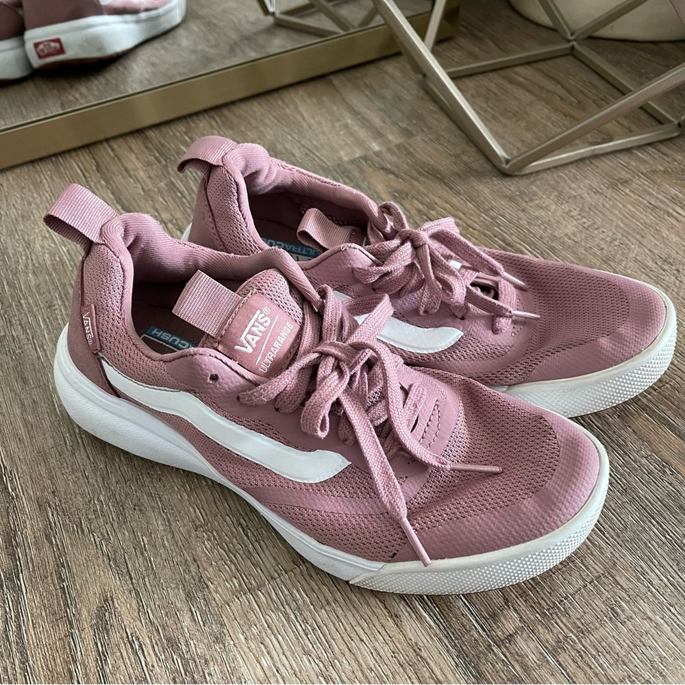 Vans Ultra Range EXO Sneakers Blush Mauve